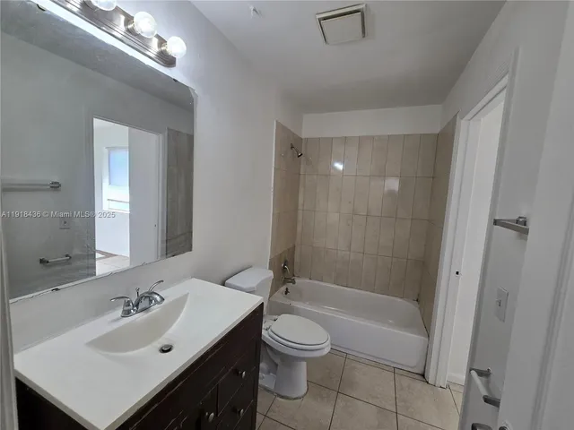 $1,800 | 5940 Northwest 21st Street, Unit 51A, Lauderhill, FL 33313