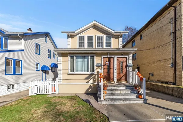 $2,700 | 457 Washington Avenue, Unit 2, Cliffside Park, NJ 07010