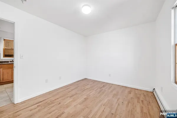 $2,700 | 457 Washington Avenue, Unit 2, Cliffside Park, NJ 07010