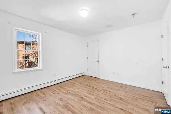 $2,700 | 457 Washington Avenue, Unit 2, Cliffside Park, NJ 07010