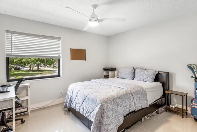 $369,900 | 12926 Briarlake Drive, Unit 201, Palm Beach Gardens, FL 33418