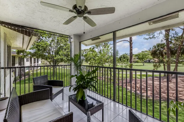 $369,900 | 12926 Briarlake Drive, Unit 201, Palm Beach Gardens, FL 33418
