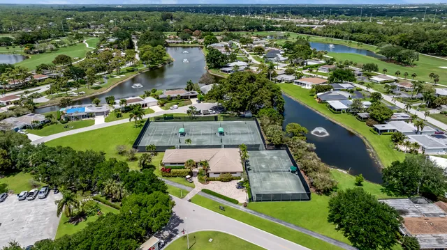 $369,900 | 12926 Briarlake Drive, Unit 201, Palm Beach Gardens, FL 33418