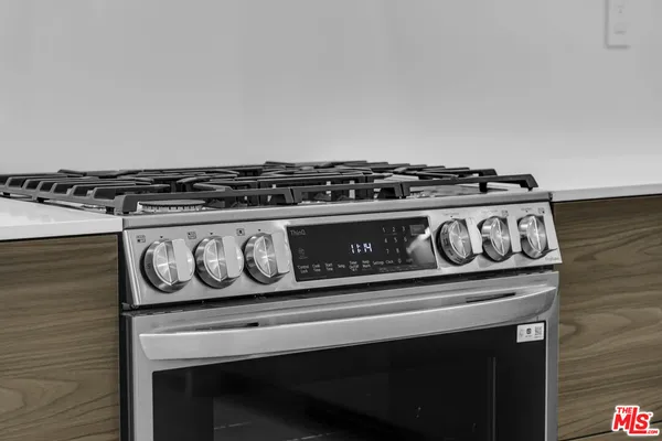 a close view of stove