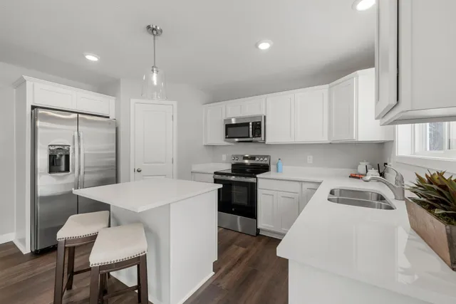 $479,850 | 609 Afton Drive, Northfield, MN 55057