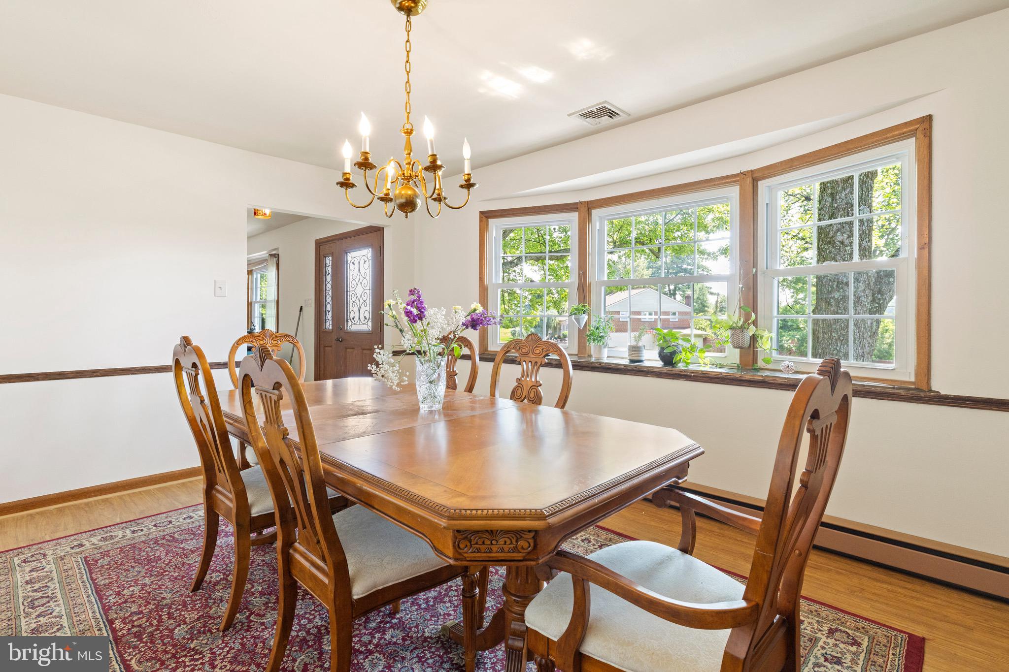 1540 Davidson Road Abington, PA 19001 - Photo 8 of 34 Dining Room