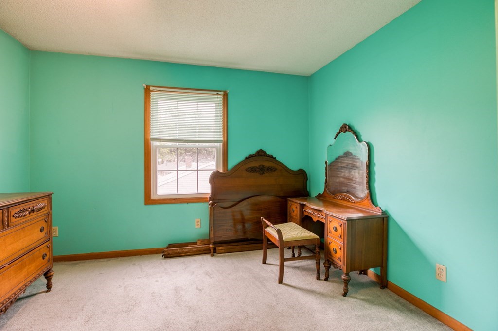 22 Chipmunk Road Springfield, MA 01108 - Photo 15 of 31 Gallery Image 15