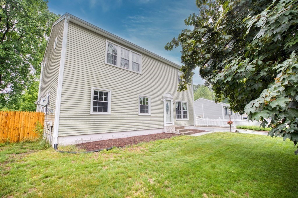 22 Chipmunk Road Springfield, MA 01108 - Photo 3 of 31 Gallery Image 3