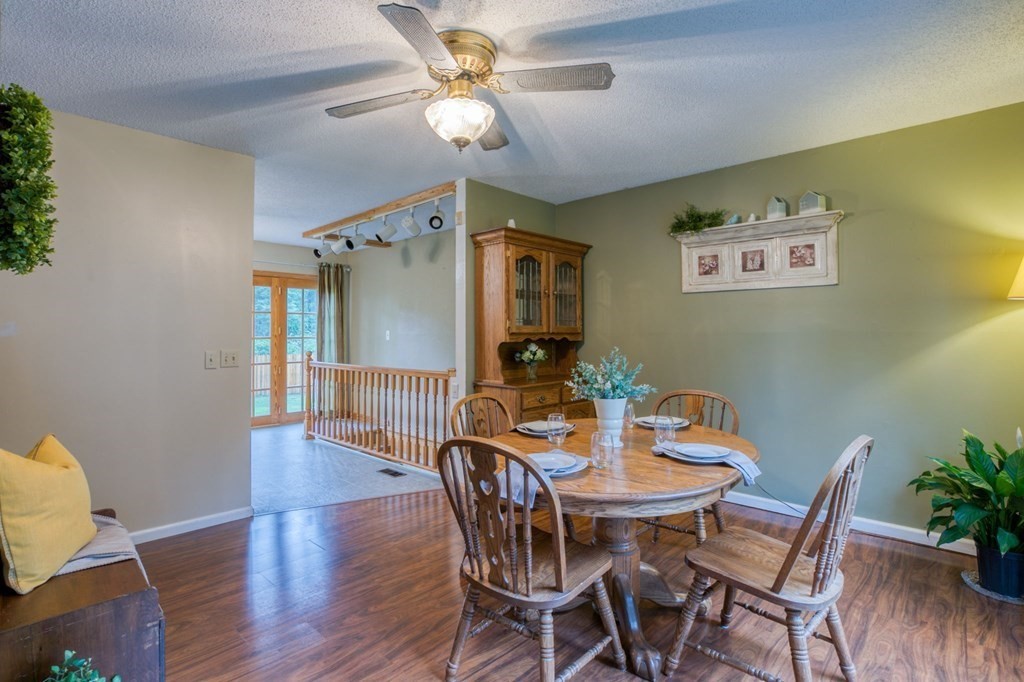22 Chipmunk Road Springfield, MA 01108 - Photo 4 of 31 Gallery Image 4