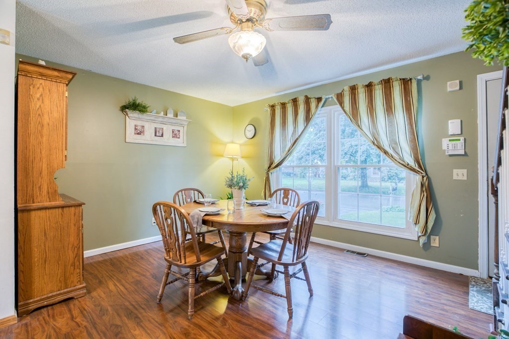 22 Chipmunk Road Springfield, MA 01108 - Photo 5 of 31 Gallery Image 5