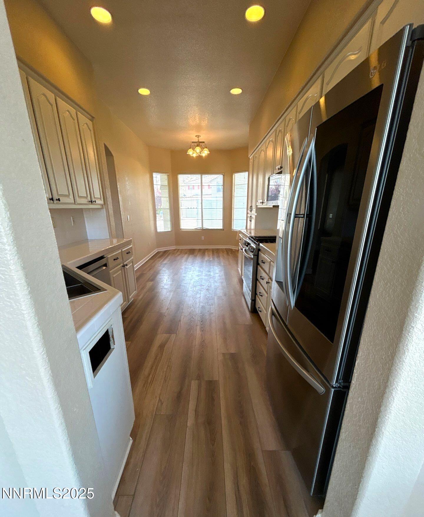 1484 Cloud Peak Drive Sparks, NV 89436 - Photo 7 of 16