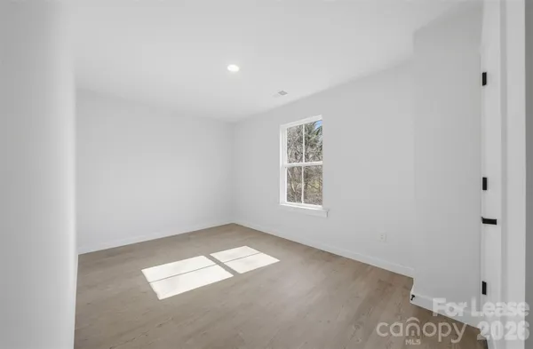 $1,695 | 403 15th Avenue Southwest, Unit A, Hickory, NC 28602