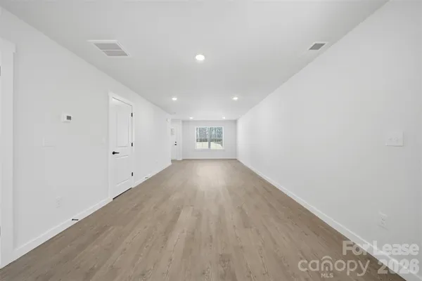 $1,695 | 403 15th Avenue Southwest, Unit A, Hickory, NC 28602