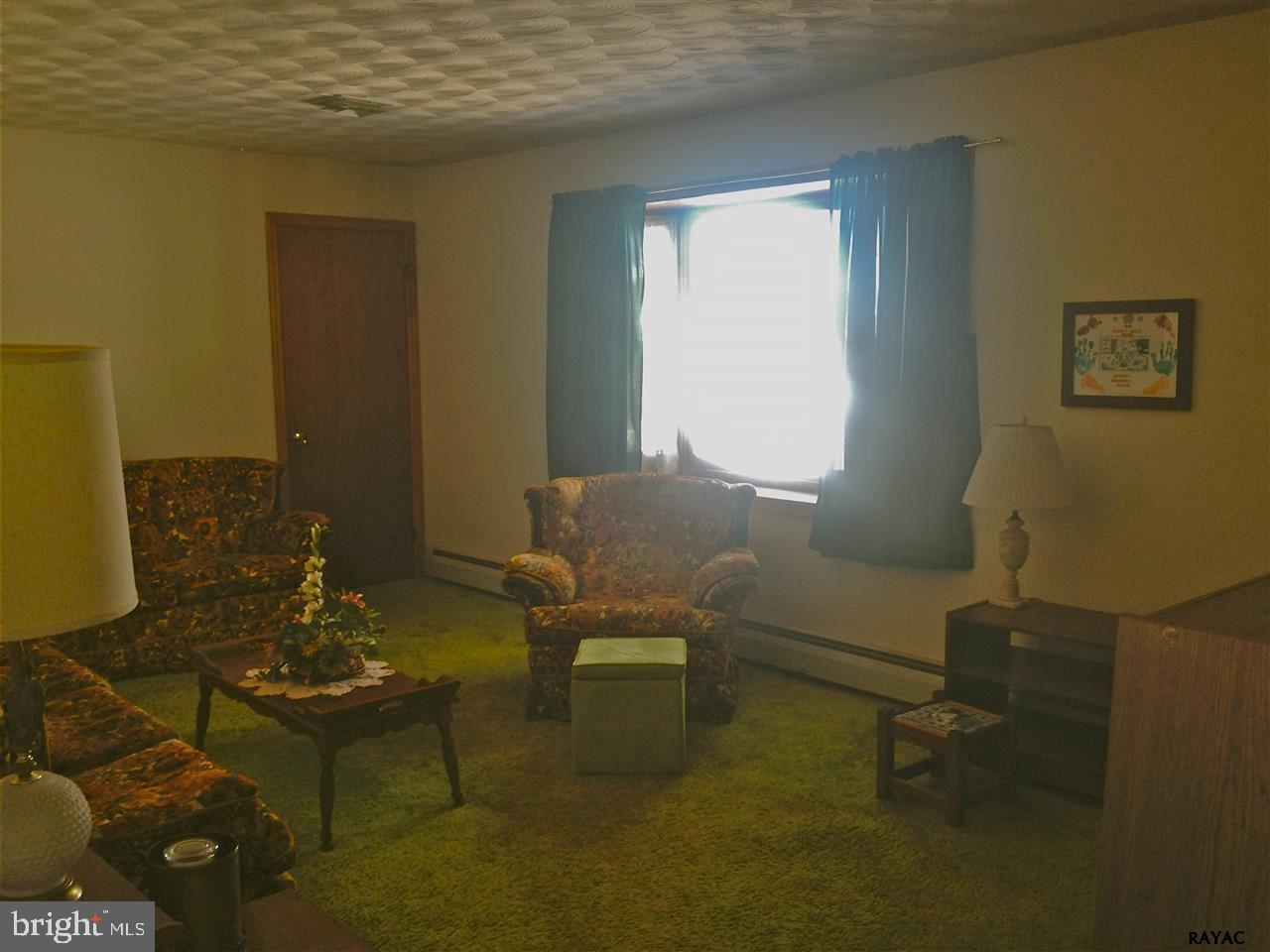 4206 Walters Hatchery Road York, PA 17408 - Photo 6 of 17