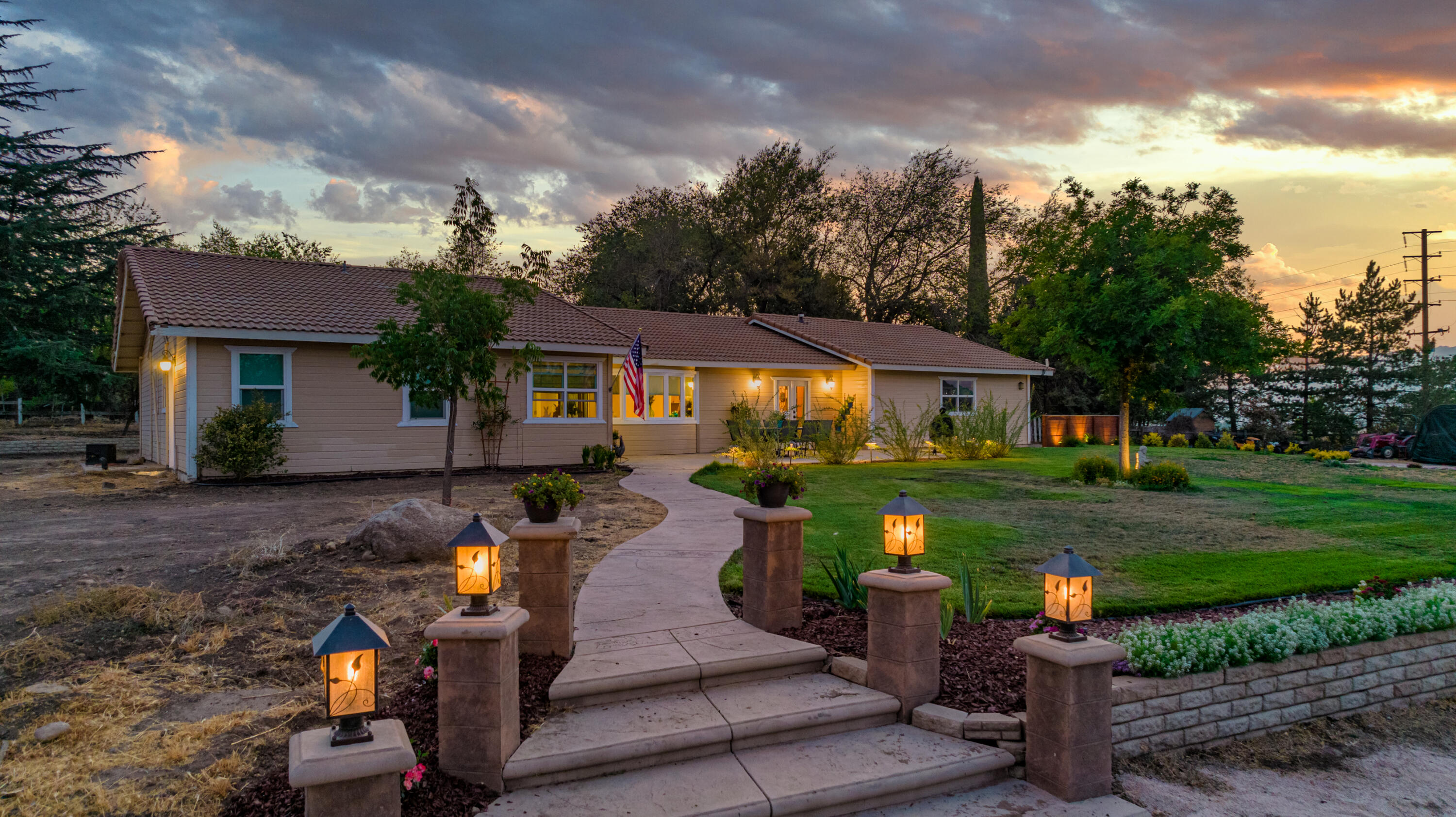 22362 Highline Road Tehachapi, CA 93561 - Photo 2 of 59 DJI_0196-Edit