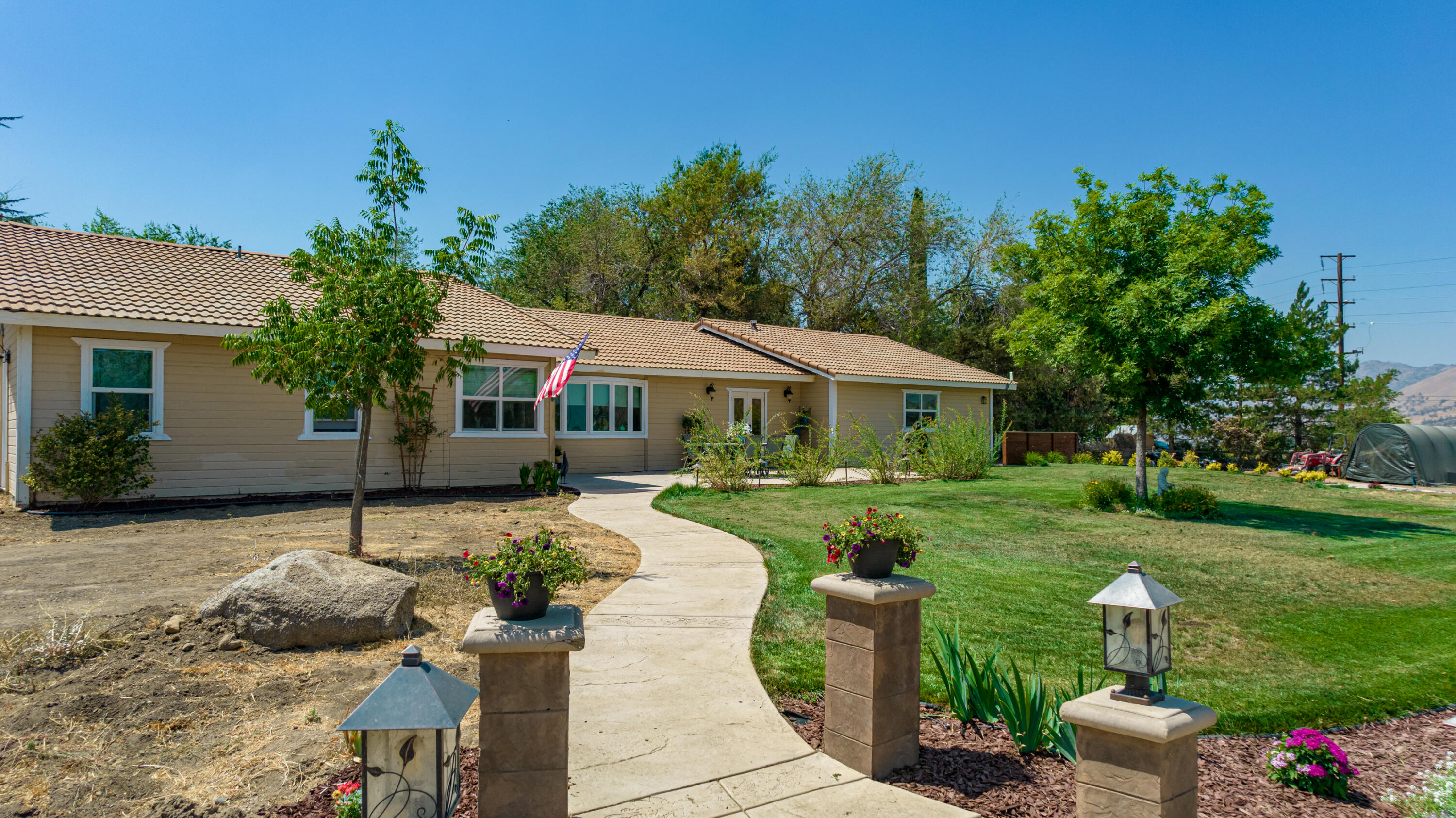 22362 Highline Road Tehachapi, CA 93561 - Photo 4 of 59 DJI_0009