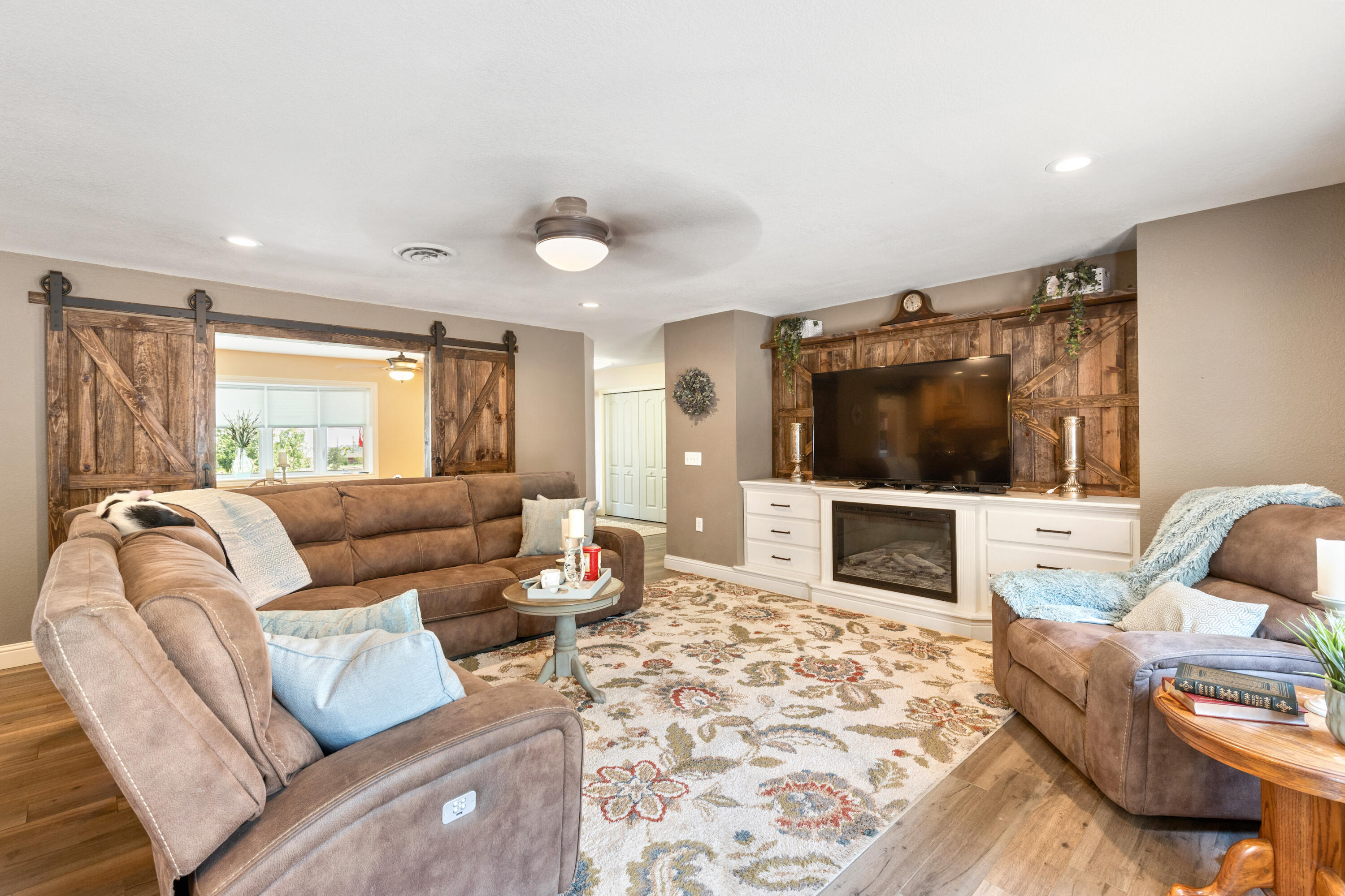 22362 Highline Road Tehachapi, CA 93561 - Photo 9 of 59 A56A2483