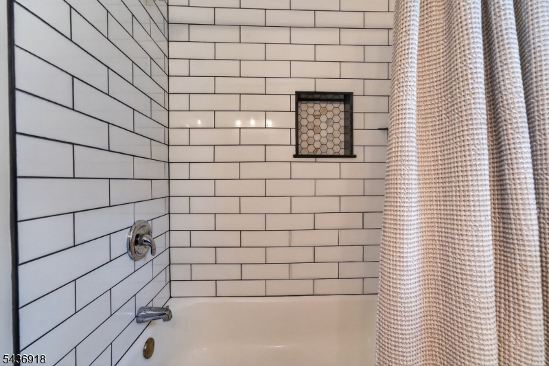 4 Lingert Avenue Clinton, NJ 08809 - Photo 38 of 43
