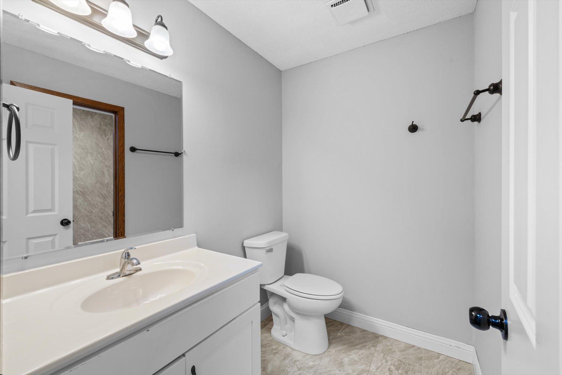 7405 Scot Terrace Eden Prairie, MN 55346 - Photo 10 of 29