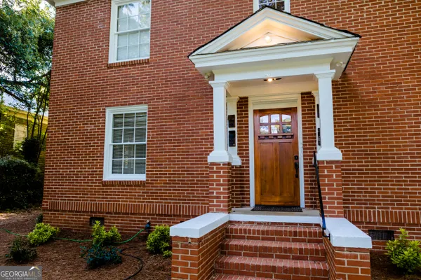 $1,350 | 111 East Screven Street, Milledgeville, GA 31061