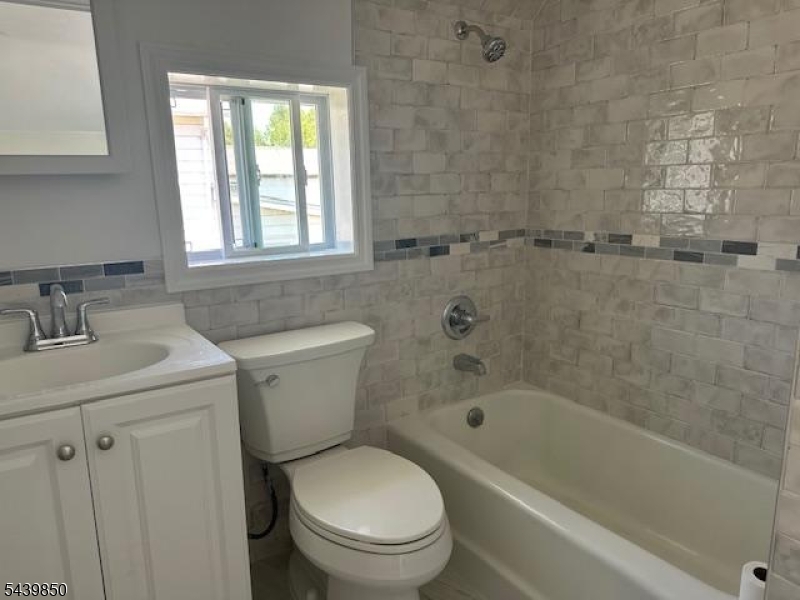 70 Chestnut Street, Unit 2 Garfield, NJ 07026 - Photo 10 of 14