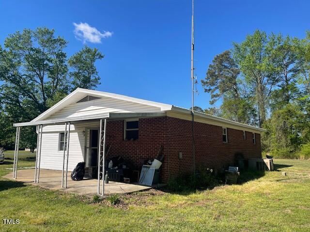 158 Hargrove Road Clinton, NC 28328 - Photo 3 of 9 158hargrovehouseback