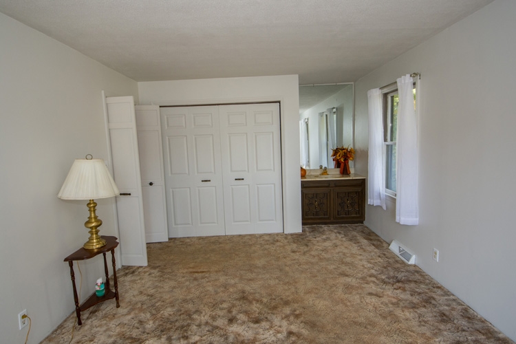 56993 Pear Road South Bend, IN 46619 - Photo 16 of 32 Gallery Image 16