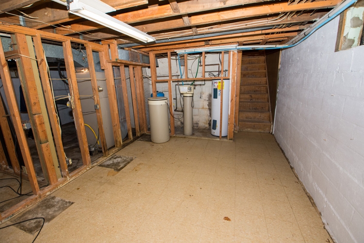 56993 Pear Road South Bend, IN 46619 - Photo 22 of 32 Gallery Image 22