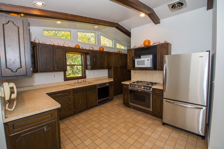 56993 Pear Road South Bend, IN 46619 - Photo 5 of 32 Gallery Image 5