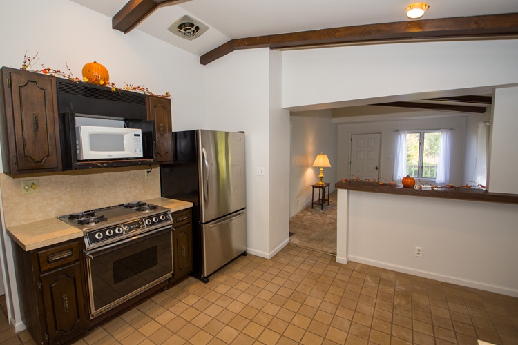 56993 Pear Road South Bend, IN 46619 - Photo 7 of 32 Gallery Image 7
