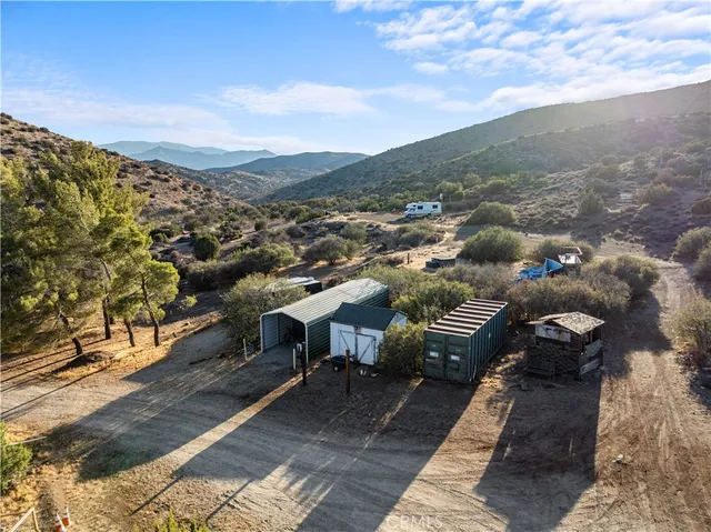 $1,499,999 | 32901 Hawley Road, Acton, CA 93510