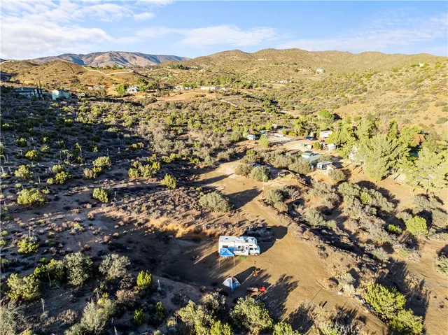 $1,499,999 | 32901 Hawley Road, Acton, CA 93510