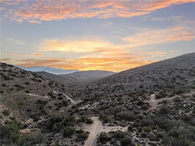 $1,499,999 | 32901 Hawley Road, Acton, CA 93510