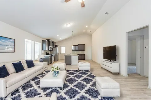 $299,888 | 6447 Escondido Drive, Rosharon, TX 77583