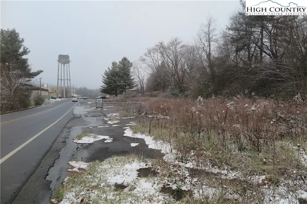 $99,000 | 1497 Highway 21, Sparta, NC 28675