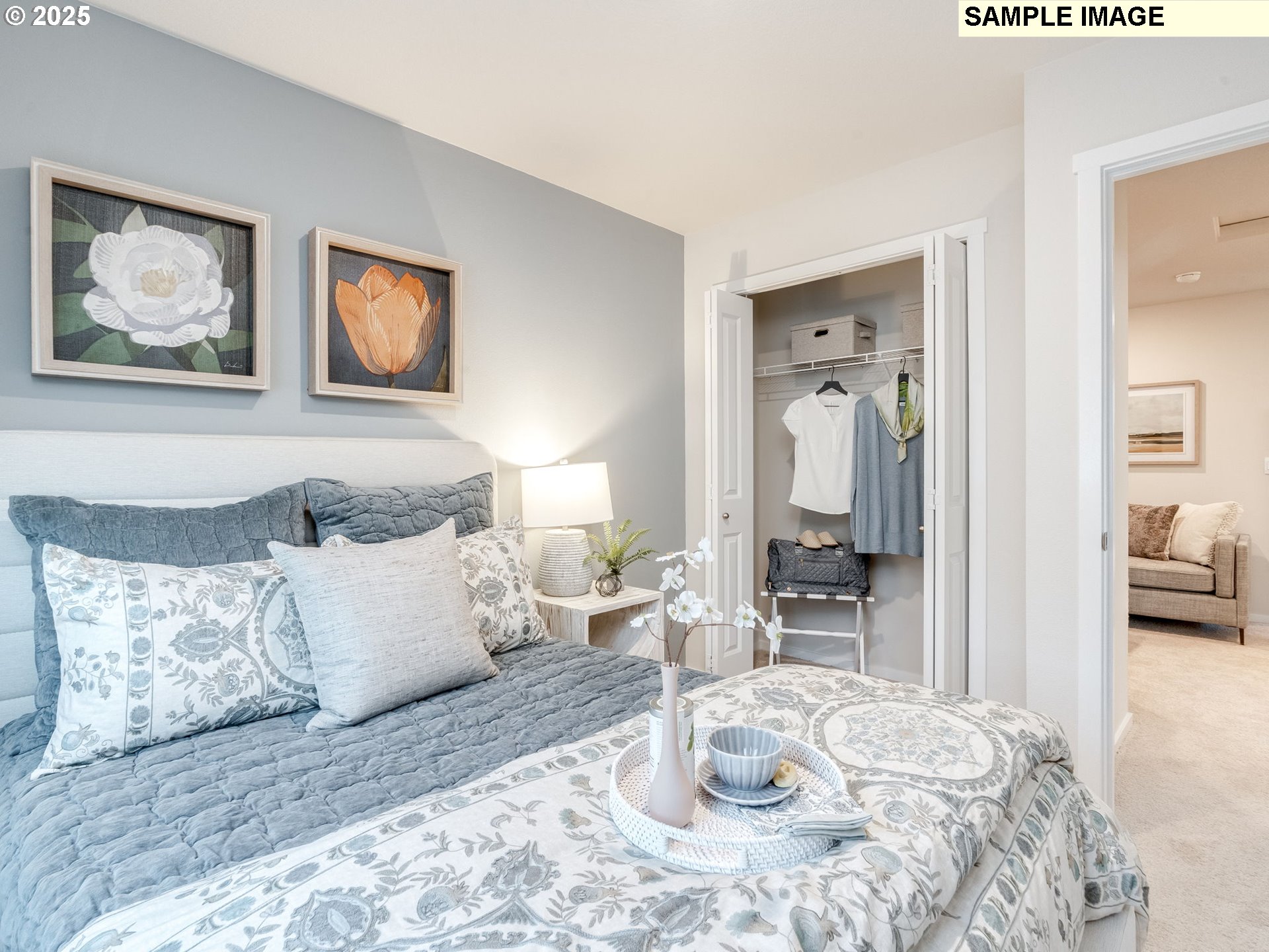 11204 Southeast Maxon Road Vancouver, WA 98664 - Photo 15 of 30 a living room with furniture and wooden floor