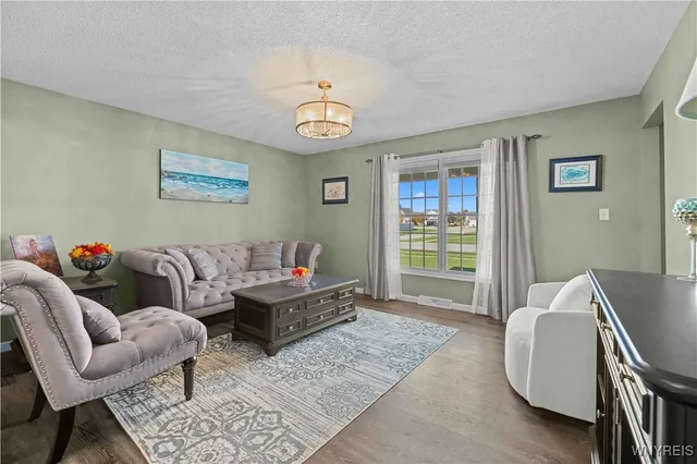 $459,000 | 2280 Winterberry Drive, Hamburg, NY 14085