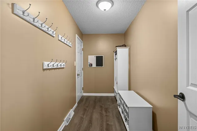 $459,000 | 2280 Winterberry Drive, Hamburg, NY 14085