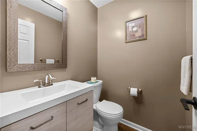 $459,000 | 2280 Winterberry Drive, Hamburg, NY 14085