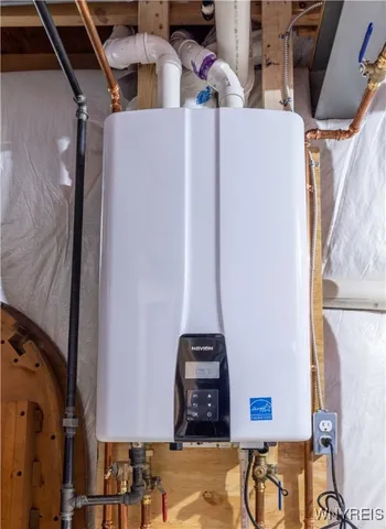 $459,000 | 2280 Winterberry Drive, Hamburg, NY 14085