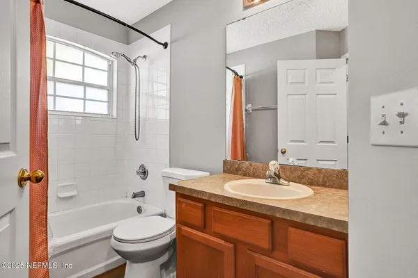 $1,800 | 145 Southern Bridge Boulevard, Unit 4, St. Johns, FL 32259