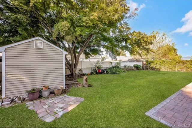 $779,000 | 31 Fuller Avenue, West Babylon, NY 11704