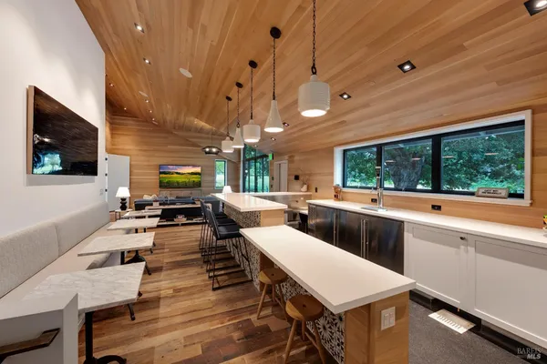 $9,800,000 | 1129 Dealy Lane, Napa, CA 94559