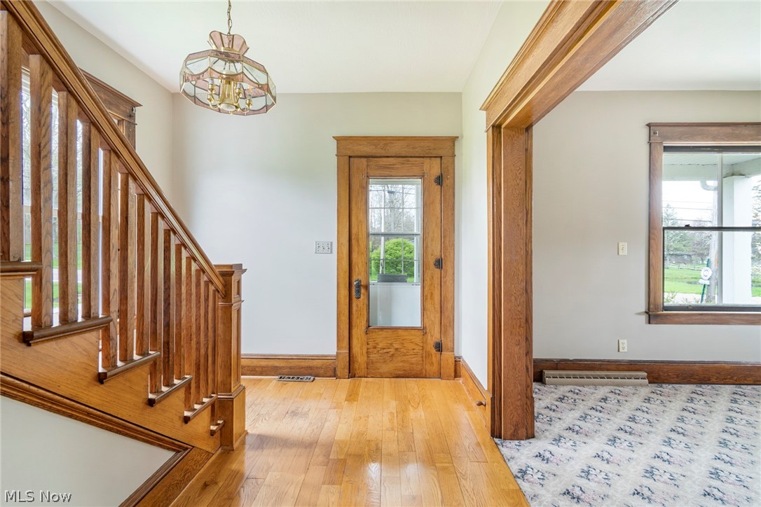 330 Valley Road Salem, OH 44460 - Photo 7 of 48 Front entrance with foyer
