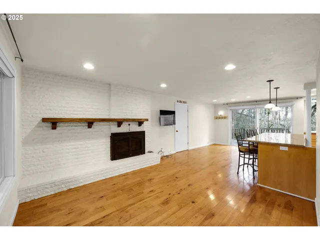 $570,000 | 4103 Brae Burn Drive, Eugene, OR 97405