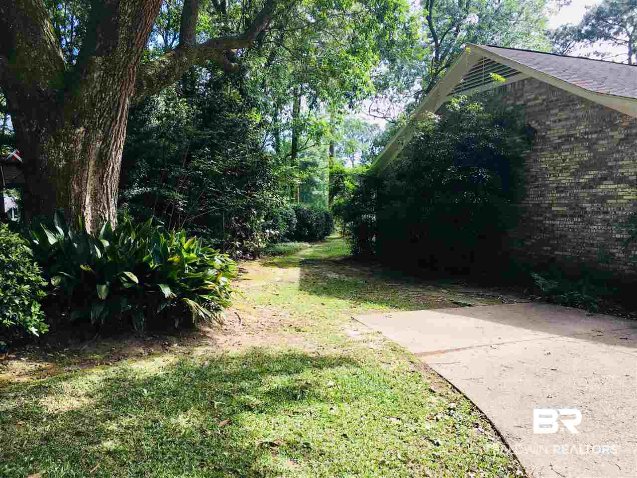 128 Wild Oak Drive Daphne, AL 36526 - Photo 32 of 36 Additional Parking Pad