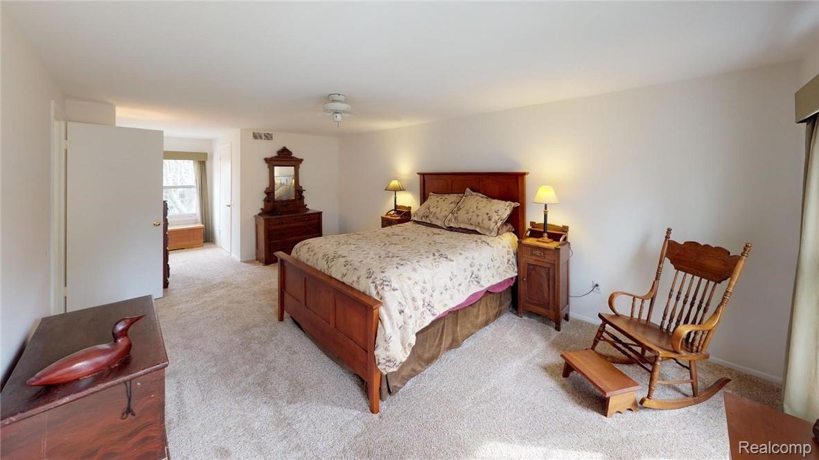 914 Aspen Drive Rochester, MI 48307 - Photo 37 of 54 914-Aspen-Drive-Rochester-Bedroom(2).jpg