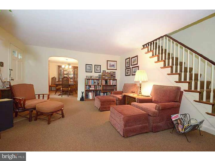 201 Heatherwood Road Havertown, PA 19083 - Photo 6 of 25 Living Room