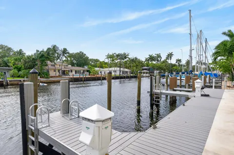 $1,999,000 | 301 Hendricks Isle, Unit 10, Fort Lauderdale, FL 33301