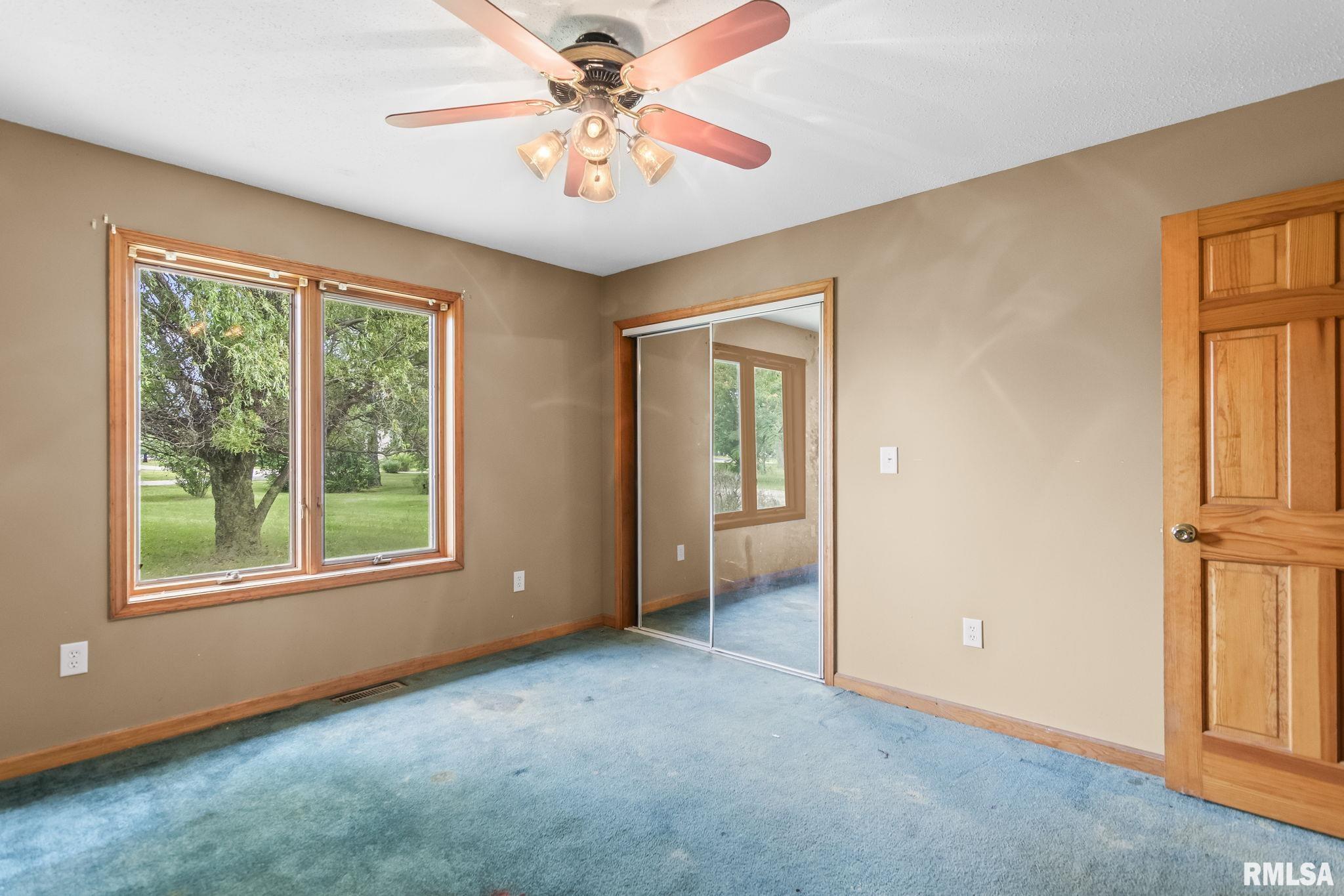 6454 Camino De Burlon Road Rochester, IL 62563 - Photo 18 of 38